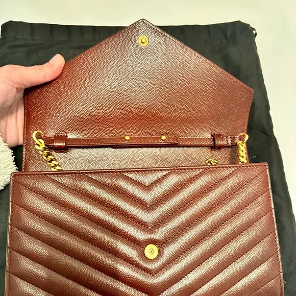 YSL AUTHENTIC medium sized gorgeous maroon color wallet on chain - Picture 6 of 12